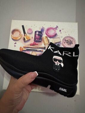 NEW  Karl Lagerfeld Knitted sock Sneakers